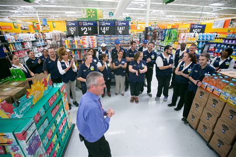 Walmart assistant store manager salary. Walmart customer service managers’ salaries vary depending on their level of education, years of experience, and the size and location of the company. They may also earn additional compensation in the form of bonuses. Median Annual Salary: $47,000 ($22.6/hour) Top 10% Annual Salary: $84,500 ($40.63/hour) 