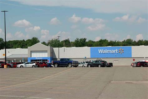 Walmart bad axe. Bbq Store at Bad Axe Supercenter Walmart Supercenter #1592 901 N Van Dyke Rd, Bad Axe, MI 48413. Open ... 