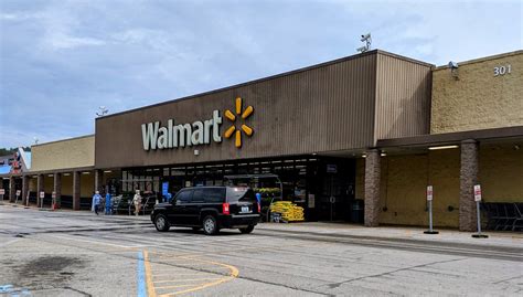 Walmart barbourville ky. Walmart Barbourville, KY (Onsite) Full-Time. Apply on company site. Job Details. favorite_border. Walmart - 301 Parkway Plz - [Retail Associate / Shopper / Team Member / from $14 to $26-hr] - As an Online Order Filler & Delivery at Walmart, you'll: Acknowledge and greet customers with a smile; Answer customer questions; Help customers find the ... 