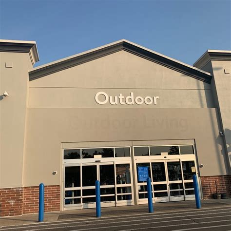 Walmart bashford manor. Shop for groceries, electronics, furniture, clothing and more at this Walmart Supercenter located at 2020 Bashford Manor Ln, Louisville, KY 40218. Open until 11pm every day, … 