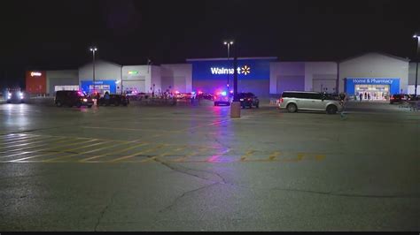 Walmart beech grove. After video of a brawl in its store went viral, the Beech Grove Walmart is taking steps to make sure a similar situation doesn’t happen again. RTV6 News brin... 