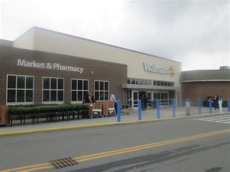 Walmart berlin vt. We're conveniently located at 282 Berlin Mall Rd, Berlin, VT 05602 and are here every day from 6 am. Have any questions or are looking for something specific? Give our knowledgeable associates a call at 802-229-7792 and someone will be happy to help you find what you need. 