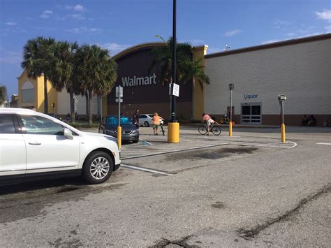 Walmart boynton beach fl. Located at 3200 Old Boynton Rd, Boynton Beach, FL 33436 and open from 6 am, we make it easy and convenient to drop in and find a new pair of running sneakers, button-downs for work, or graphic tees for the weekend. 