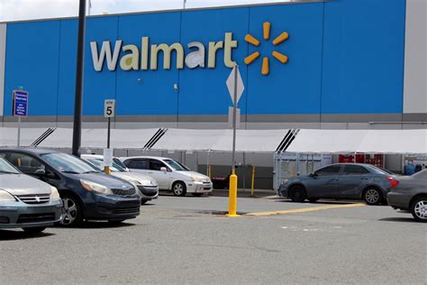 Walmart caguas. Are you looking for a quick and easy way to get in touch with Walmart? Whether you need to make a purchase, ask a question, or just want to provide feedback, calling Walmart is the... 