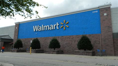 Walmart chesapeake square. “The magic of Chesapeake is still just as strong today as it was in 1963,” Mayor West said, ... The city had a tragic end to 2022, with a mass shooting at the Walmart on Sam's Circle, ... 