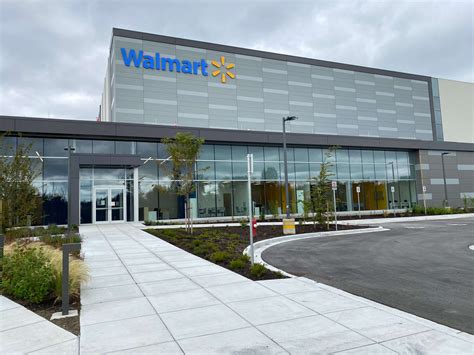  Walmart raises pay for store managers. Wa