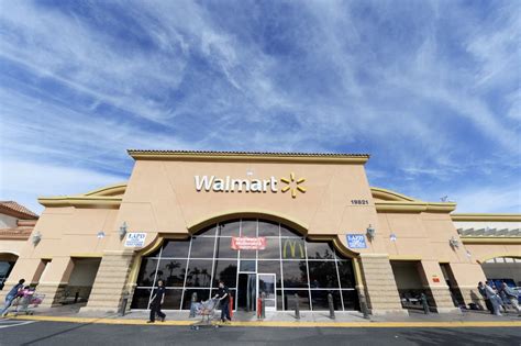 Walmart east capitol. WALMART SUPERCENTER - 36 Photos & 73 Reviews - 401 E Capitol Dr, Milwaukee, Wisconsin - Department Stores - Phone Number - Yelp. … 