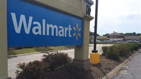 Walmart falmouth maine. Vacuum Cleaner Store at Falmouth Store Walmart #2659 206 Us Route 1, Falmouth, ME 04105. Open ... 