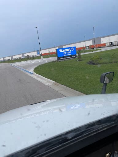 MCCORDSVILLE, Ind., June 15, 2023--Walmart associates were joined by local elected officials and community members today to celebrate the grand opening of a new 2.2 million-square-foot fulfillment ...