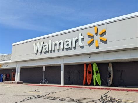 Walmart gilford nh. Find out the opening hours, weekly ad, phone number and address of Walmart Supercenter in Gilford, NH. See also nearby stores, customer ratings and holiday hours for 2024. 