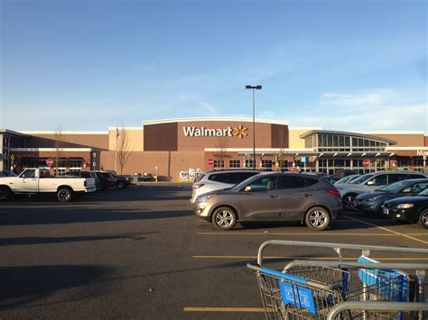 Walmart haymarket. Brian April 26, 2017. Been here 100+ times. Cleaner and better organized than other Walmart locations. Upvote 1 Downvote. C Owens July 24, 2016. Nice and clean store. Upvote 1 Downvote. Ken Bayes July 20, 2013. Good location, simple layout and clean. 