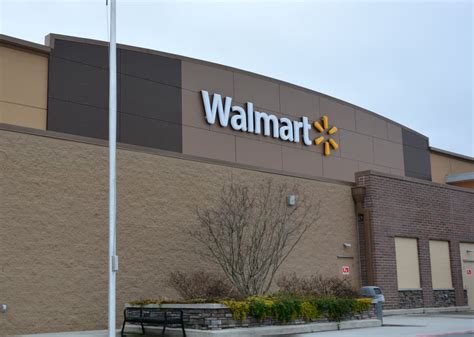 Walmart huntersville. Someone was taken to the hospital Wednesday afternoon after a shooting at a Huntersville Walmart, authorities said. Paramedics said before 4:30 p.m. they were called to the Walmart on Bryton Town ... 