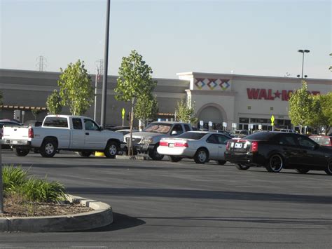 Walmart in bakersfield california. Things To Know About Walmart in bakersfield california. 