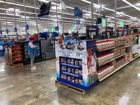 Walmart in pell city. I'm a fan of this Walmart in Pell City. [Review 11164 overall, 938 of 2019.] Walmart Supercenter, Pell City, AL. Walmart Supercenter, Pell City, … 