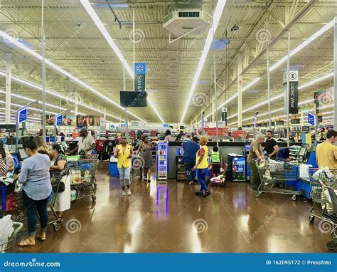 Walmart l street. Walmart is a household name in the retail industry, known for its wide range of products and affordable prices. With thousands of locations across the United States, Walmart has be... 
