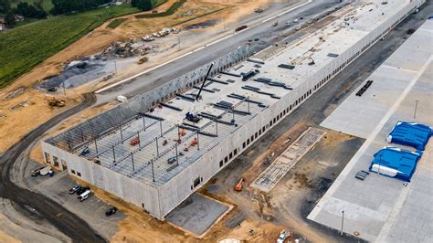 Walmart lebanon tn. Russell Redman 1 | Dec 08, 2021. Pushing forward with the buildout of its distribution network, Walmart next year plans to open a new high-tech fulfillment center in Lebanon, Tenn. The 925,000 ... 