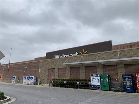 Walmart pasadena md. Find out the store hours, location and services of Walmart Pasadena, MD. See the contact information for pharmacy, garden center, photo center and more. 