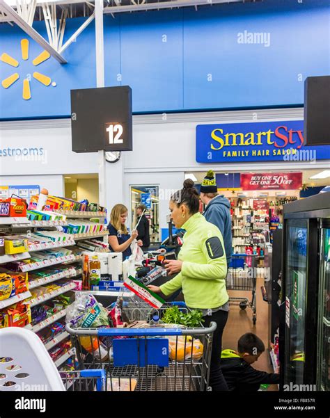 Walmart pasco. There are a lot of great things about working at Walmart, and the Live Better U education benefit is one of the favorites. LBU pays for Walmart and Sam’s Club associates to learn critical skills and creates pathways for them to promote into in-demand jobs … 