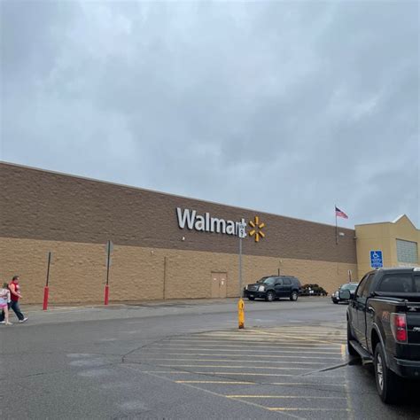 Walmart pharmacy hibbing mn. Our knowledgeable Garden Department associates are here to help, whether you're ready to visit us in-person at12080 Highway 169 W, Hibbing, MN 55746 or give us a call at 218-262-2351 with a quick question. With convenient hours from 6 am, any time is a great time to grab a new hose or browse for that fire pit you’ve been dreaming of. 