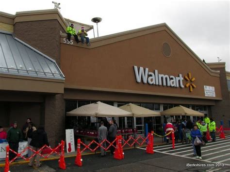 Walmart pittsfield ma. Walmart Pittsfield, MA 3 weeks ago Be among the first 25 applicants See who ... Get email updates for new General jobs in Pittsfield, MA. Dismiss. By creating this job alert, ... 