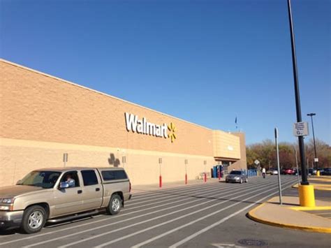 Walmart ponca city. Dec 14, 2023 · WalMart at 1101 E Prospect Ave, Ponca City, OK 74601: store location, business hours, driving direction, map, phone number and other services. 