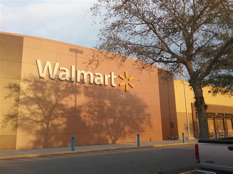 Walmart st petersburg fl. U.S Walmart Stores / Florida / St Petersburg Supercenter / ... Want to visit us in person? We're conveniently located at 201 34th St N, St Petersburg, FL 33713 , and ... 