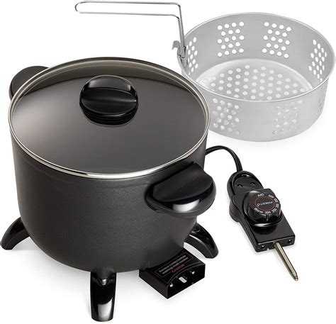 Final Verdict. With a space-saving nesting design and auto shut-off, our top choice is the 5.5-quart Hamilton Beach 37530A Digital Food Steamer ( view at Amazon ). If you're looking for a modern steamer basket, the OXO Stainless Steel Steamer With Handle ( view at Amazon) improves upon all the classic designs..