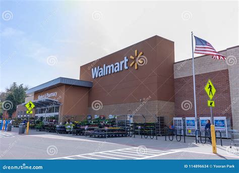 Walmart supercenter portland. Things To Know About Walmart supercenter portland. 