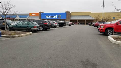 Walmart torrington ct. Find out the opening hours, weekly ad, address and phone number of Walmart in Torrington, CT. See the map, nearby stores and customer ratings of this grocery store. 