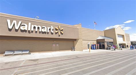 Walmart valencia.  5 & McBean Pkwy.  This page will list a selection of the supermarkets in...