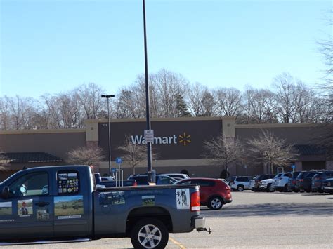 Walmart williamsburg va. Give us a call at 757-220-2772 or visit us in-person at731 E Rochambeau Dr, Williamsburg, VA 23188 to see what we have in store. Our knowledgeable associates are here every day from 6 am, so you'll always be able to find a new project or … 
