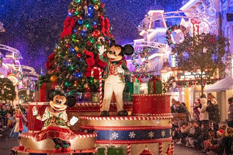 Walt Disney World unveils new holiday party, return of popular festive fireworks show