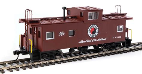 Walthers Mainline Northern Pacific (NP) Observation Car, 910 …