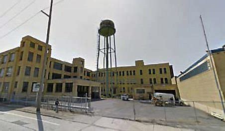 Want to buy a commercial building? Taproot seeks community investors for home of Can Can Wonderland, Hour Car