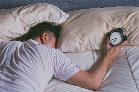 Want to live longer? Become a smug early riser