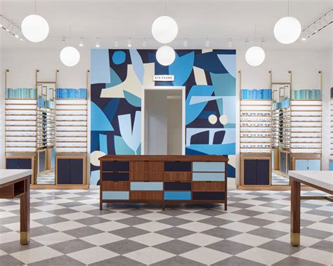 Warby Parker in Stuyvesant Plaza sets opening date
