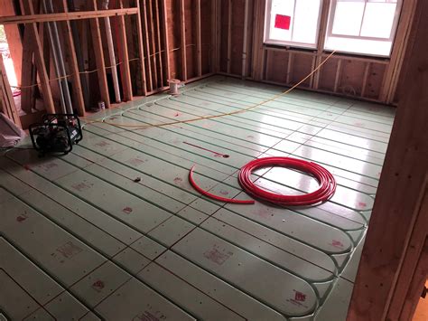 Warmboard. Julie is back on site at Lake Winnipesaukee with an update on the Warmboad Comfort System installation. One of the key benefits of our system is the accurac... 