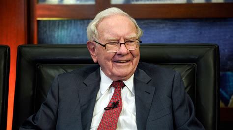Warren Buffett’s company trims its investment in printer maker HP by selling 5.5 million shares