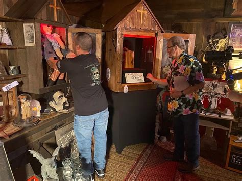 Updated July 13, 2021 Image Credit While the Warren's Occult Museum is no longer open due to the death of its proprietors, many people are fascinated by its haunted artifacts. Ed and Lorraine Warren traveled the …. 