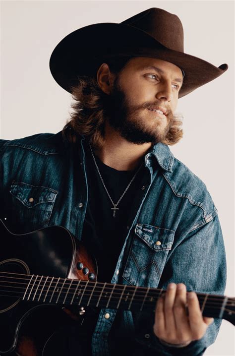 After gaining popularity on TikTok for his song “Ride the Lighting,” country artist Warren Zeiders has taken the world by storm — and his star is only ... The value …