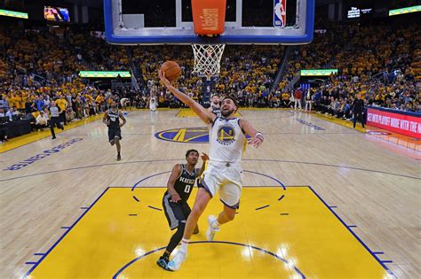 Warriors: Klay Thompson shows ‘vintage two-way’ performance in Game 4 win