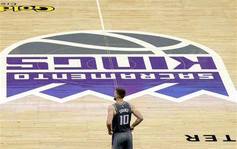 Warriors vs. Kings: Tickets nearly twice as expensive in …