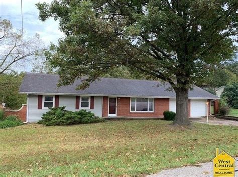 Warsaw mo zillow. Zillow has 5 photos of this $68,500 3 beds, 1 bath, 1,372 Square Feet single family home located at 701 Hickory Dr, Warsaw, MO 65355 built in 1969. MLS #0. 