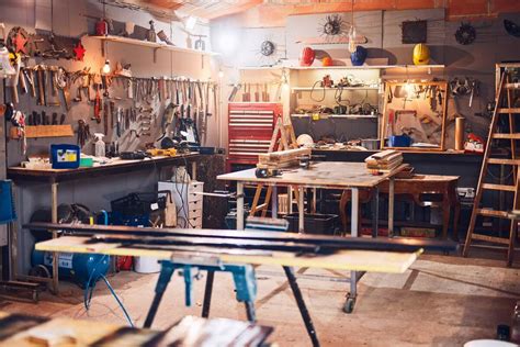 Warsztat majsterkowicza c187. Zobacz, jak stworzyłem funkcjonalny i estetyczny warsztat w garażu. Porady, narzędzia, inspiracje i efekty mojej pracy. 