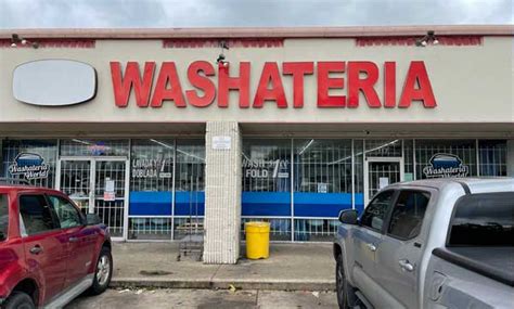 Washateria world. Wash World is primarily a self-service coin laundry (laundromat), in addition we provide full service drop-off, snack and game vending, and sales of related laundry products. We offer eight (8) convenient locations in the Memphis Market to serve you. Included are our addresses, a map, wash / dry load capacities, and other available conveniences. 