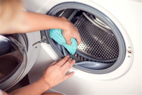Washing clean. Once a month, give your washing machine a deep clean. Even if your machine has a special cleaning cycle, thoroughly clean it by adding 1/2 cup of liquid chlorine bleach to the dispenser and ... 