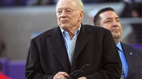 Washington Post unearths 1957 photo of Jerry Jones in crowd …