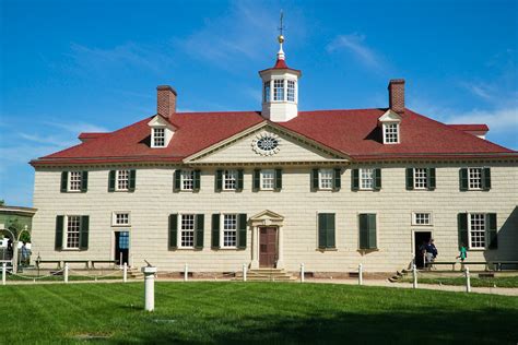Washington house. Mount Vernon is the former plantation of Founding Father, commander of the Continental Army in the Revolutionary War, and the first president of the United States, George Washington, and his wife, Martha.An American landmark, the estate lies on the banks of the Potomac River in Fairfax County, Virginia.It is located 15 miles south of … 