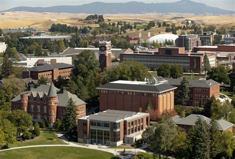 Washington state u pullman. Some major landforms in Washington state include the Olympic Mountains and the Cascade Mountains. Other landforms in the state are found in the Columbia Plateau and include the Cha... 