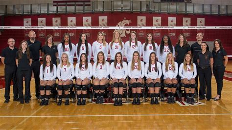 Washington state university volleyball roster. The game of volleyball is played with two teams, each composed of six players. Members of each team attempt to score by landing a ball over a dividing net onto the opponent team’s court, according to the University of Texas at El Paso Recre... 